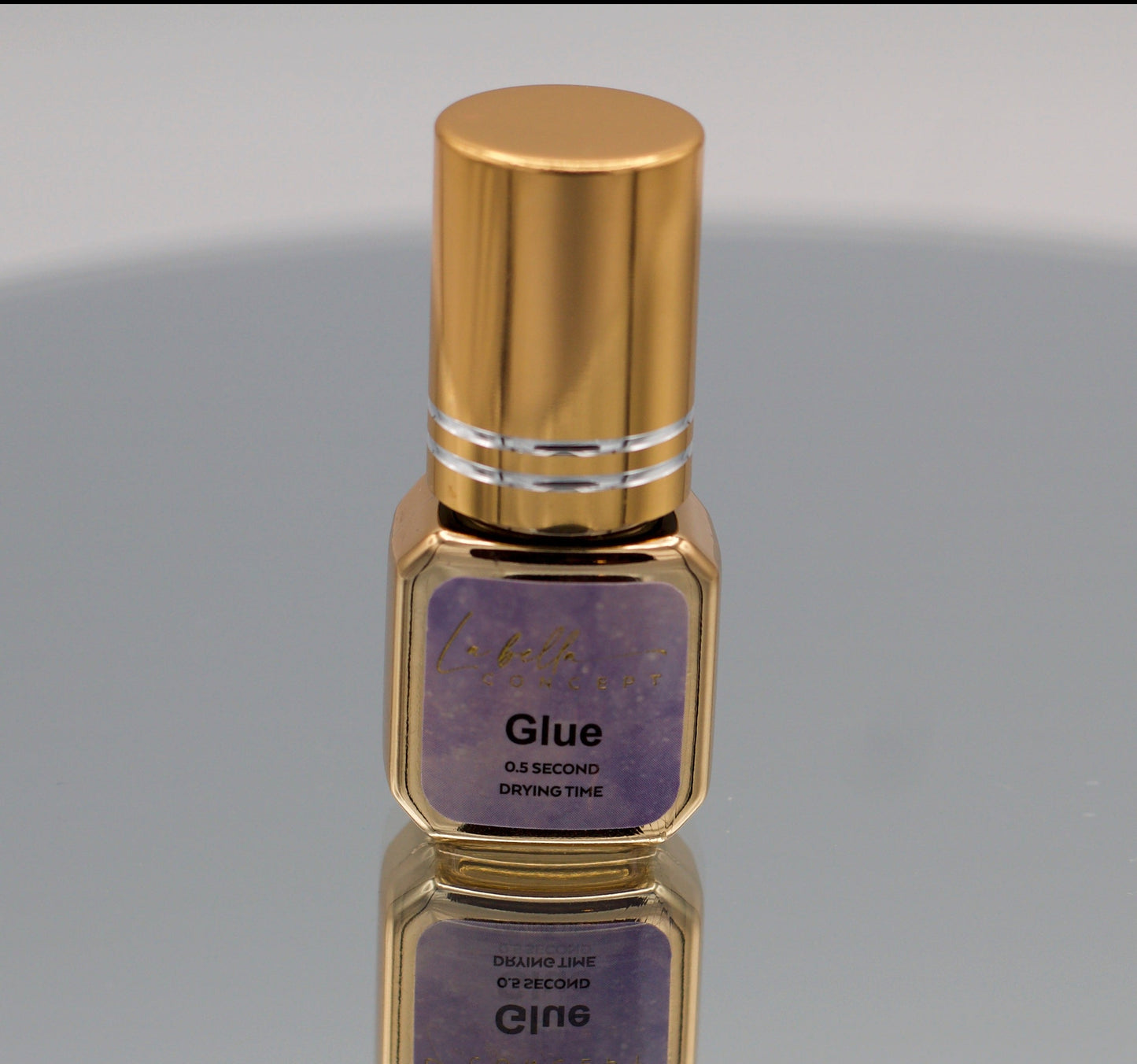 5 sec. Lash Glue from La Bella Concept